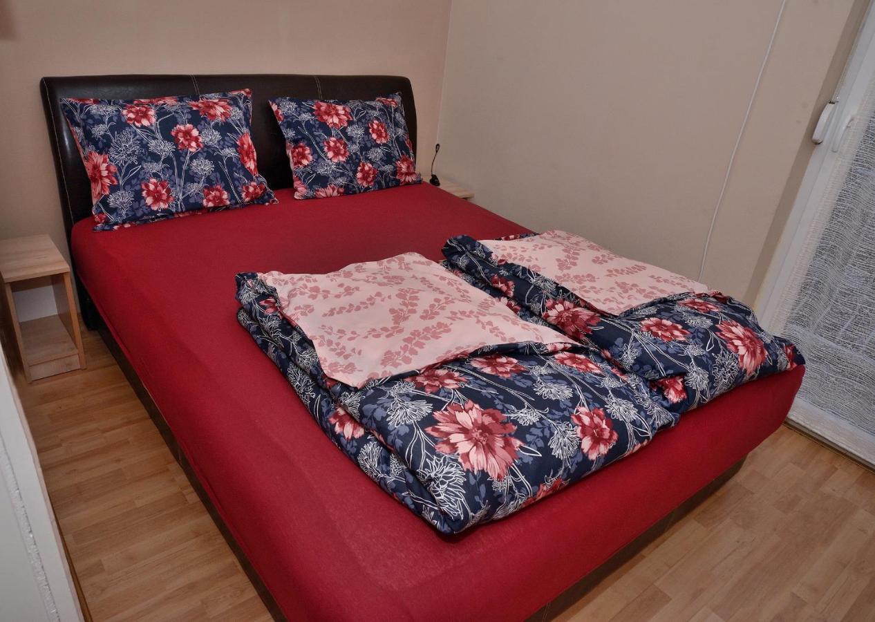 Apartman Ana Bečej Zewnętrze zdjęcie