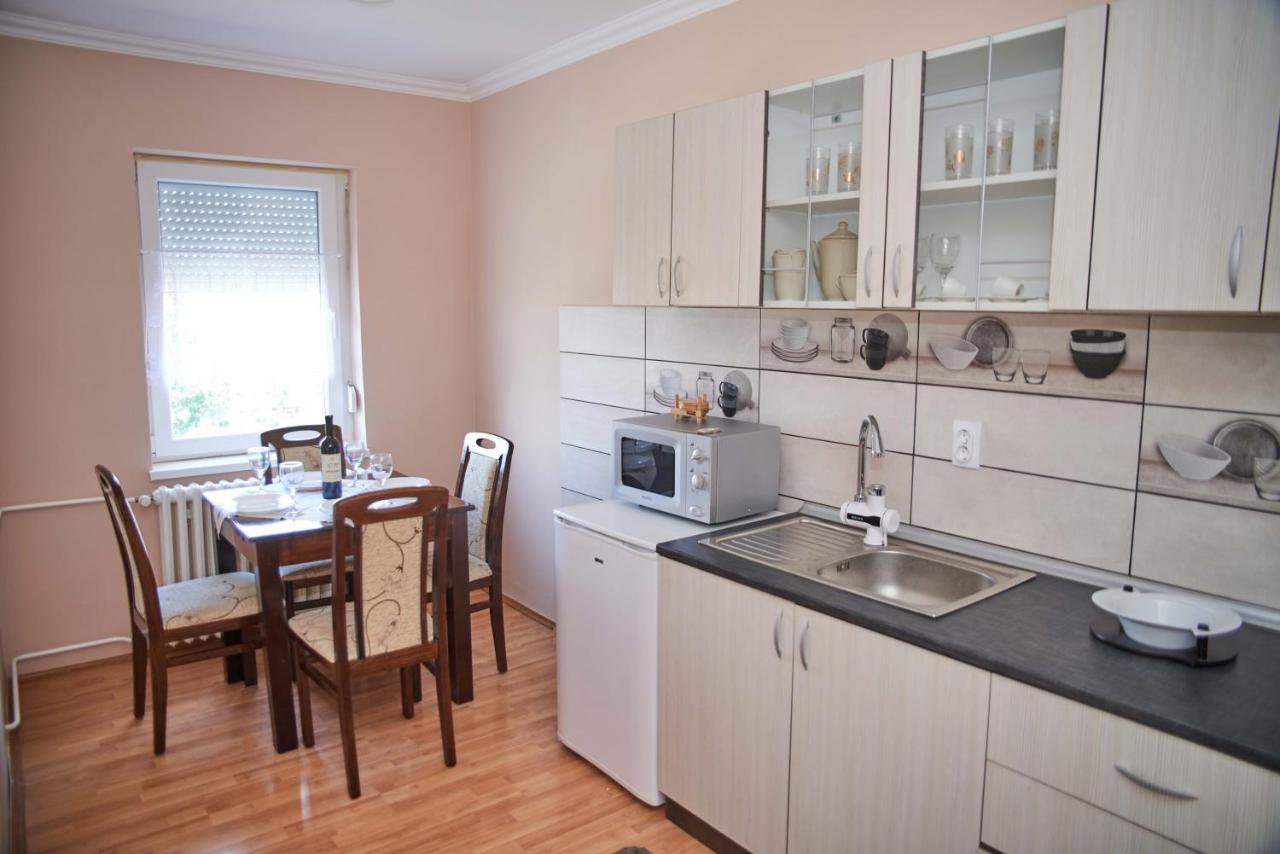 Apartman Ana Bečej Zewnętrze zdjęcie